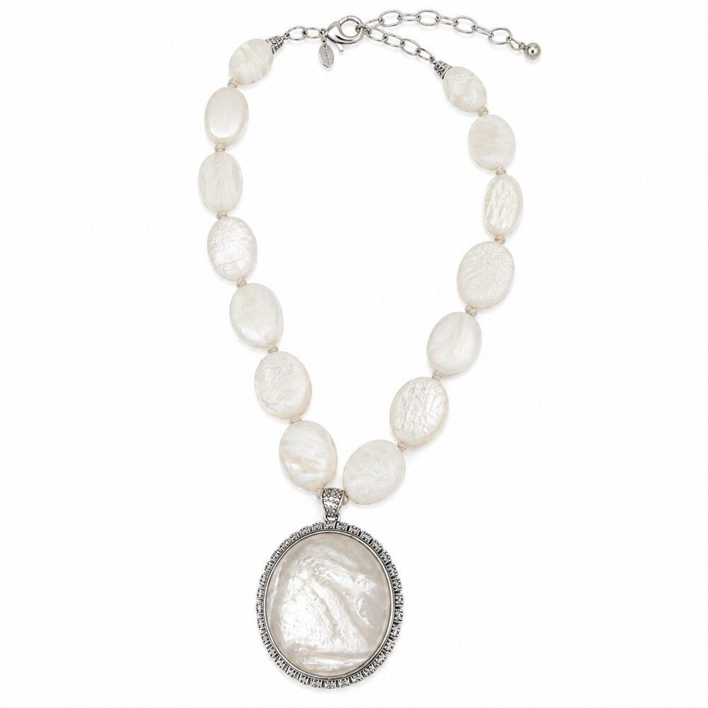 Chicos White Beaded Pendant Necklace Oversized Mother Of Pearl Statement - Picture 2 of 8